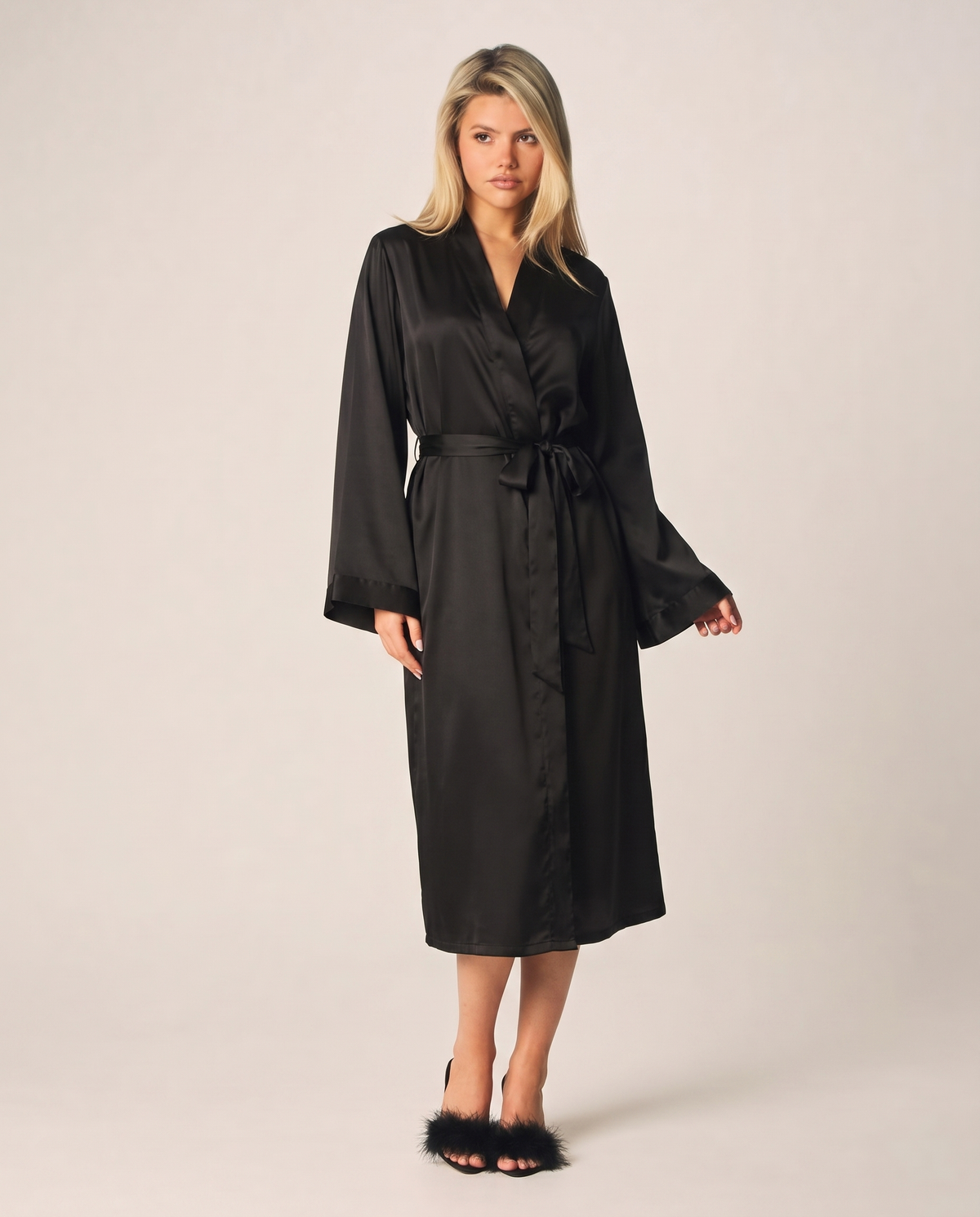 Violette Midi in Black