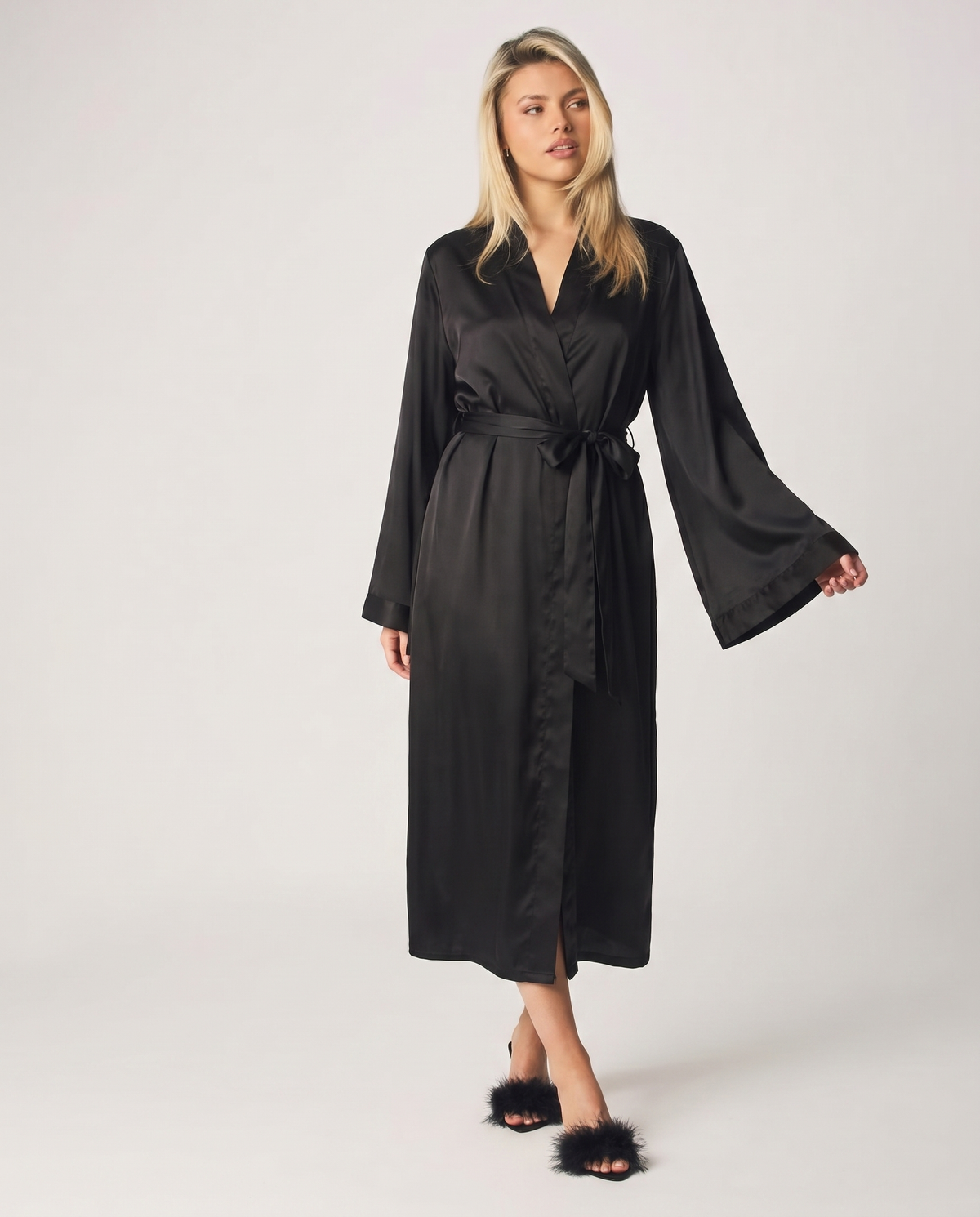 Violette Midi in Black