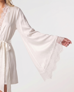 Cia Mini Lace Robe in Ivory