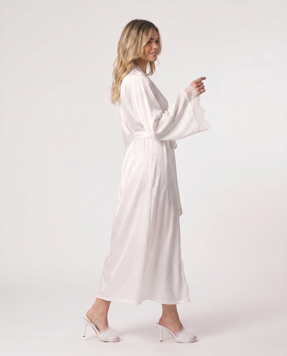 Celine Maxi Lace Robe in Ivory