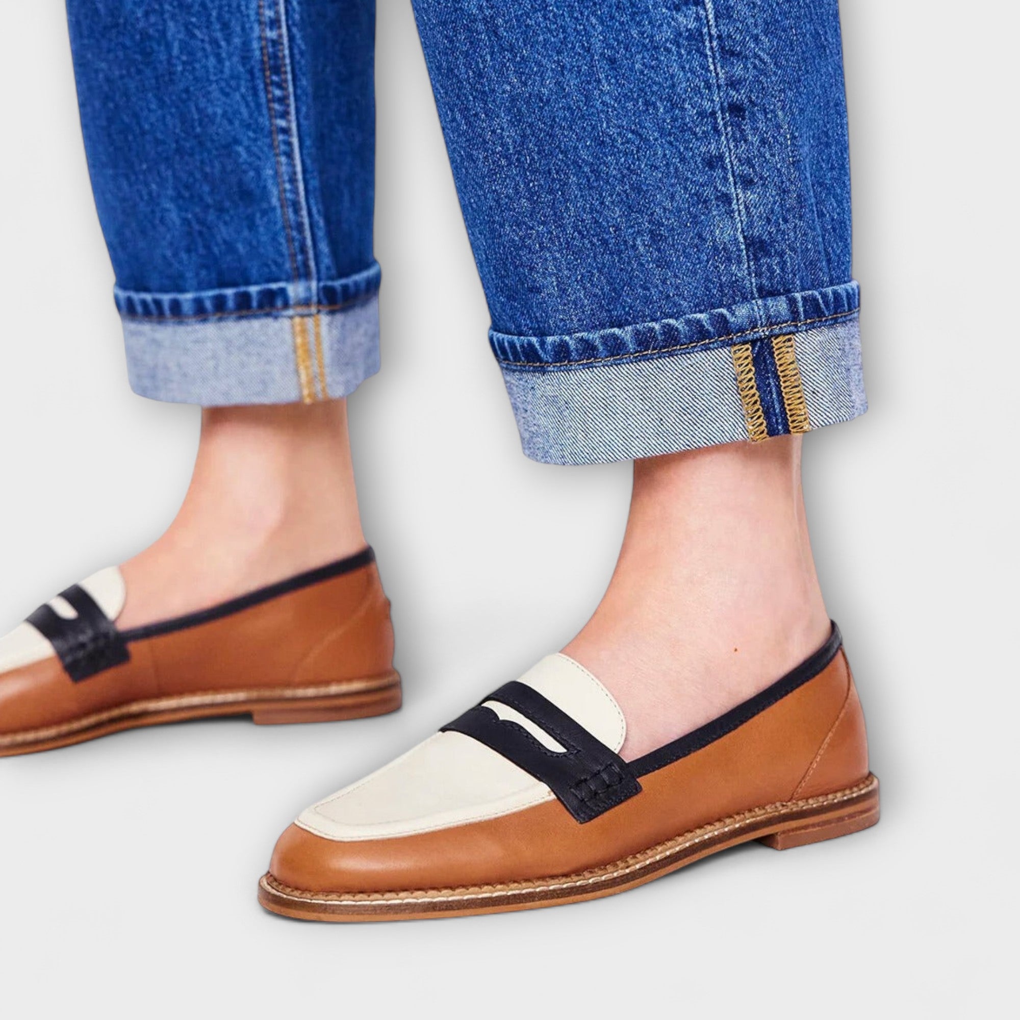 Oceane – Brown Loafer with Round Toe and Color Design